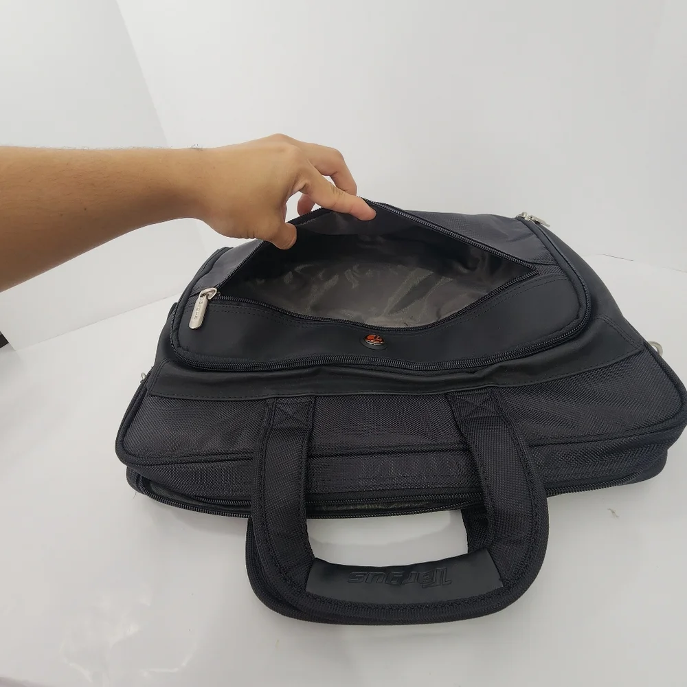 LIKE NEW Targus‎ Black Nylon Briefcase/Attache/ Organizer Bag